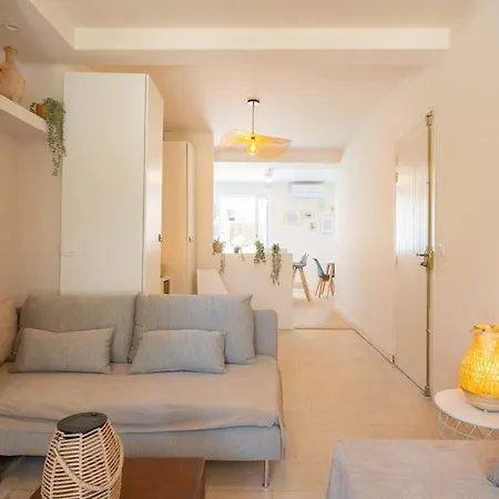 Ile De Porquerolles, Kermarc, Appartement Lumineux Avec Grande Terrasse Exterior photo