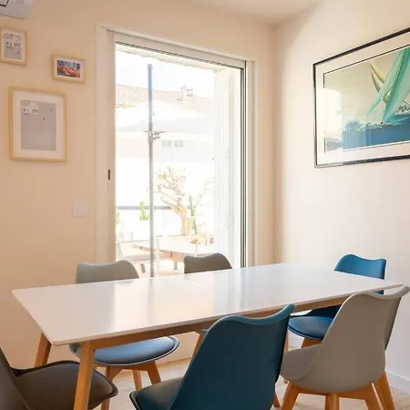 Ile De Porquerolles, Kermarc, Appartement Lumineux Avec Grande Terrasse Exterior photo